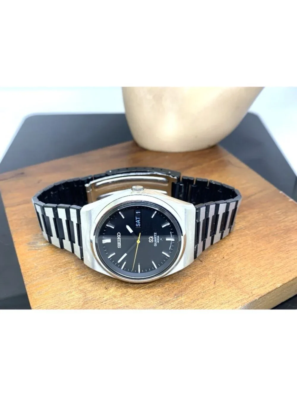 Seiko SQ 4004 Men's Watch 4633-6019 Vintage 1977 Quartz Black Dial Day Date 37mm